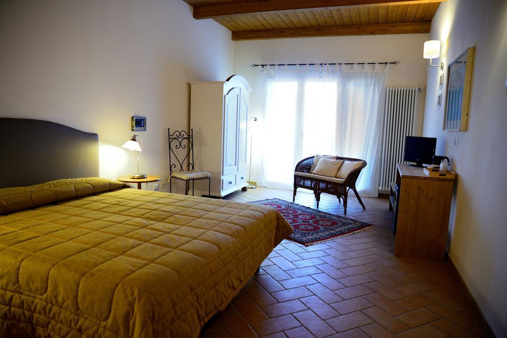 Agriturismo Al Colle Бертиноро Экстерьер фото