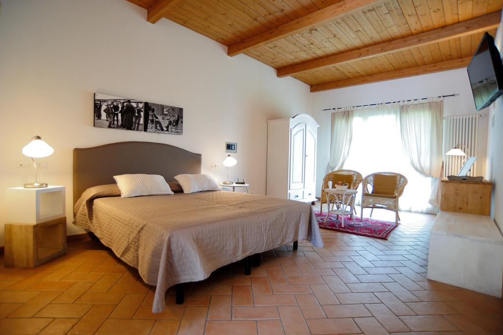 Agriturismo Al Colle Бертиноро Экстерьер фото