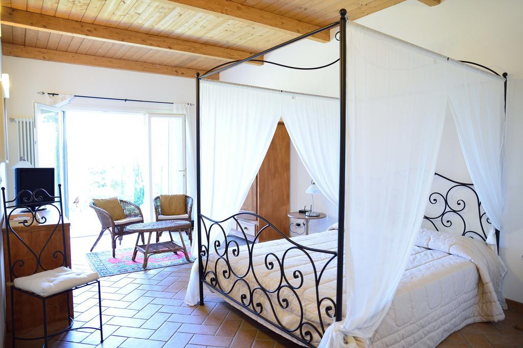 Agriturismo Al Colle Бертиноро Экстерьер фото